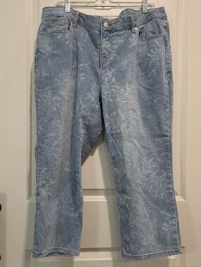 Light Blue Floral Cropped Jeans